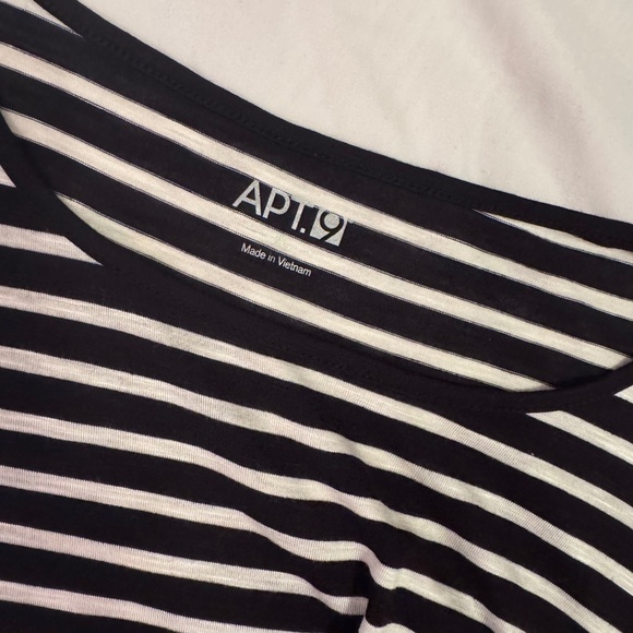 Apt. 9 Black & White Striped Tunic Top | XL | Lightweight, Flowy, Long Sleeve - Picture 4 of 4
